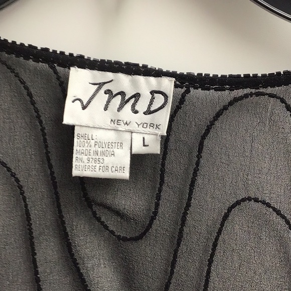 JMD BLACK SEQUINED TOP OPEN WITH ONE HOOK ON TOP. - Picture 5 of 14